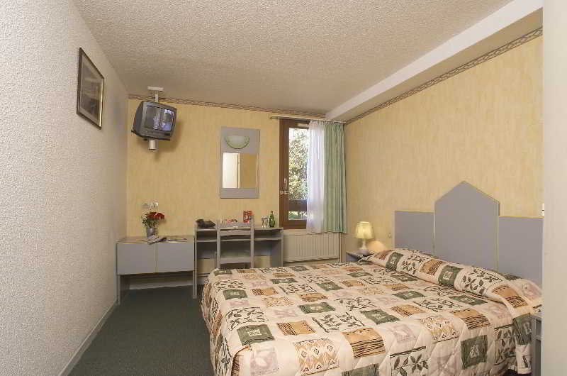 Logis Cris Hotel Et Restaurant, Lyon Sud-Est Corbas Habitación foto